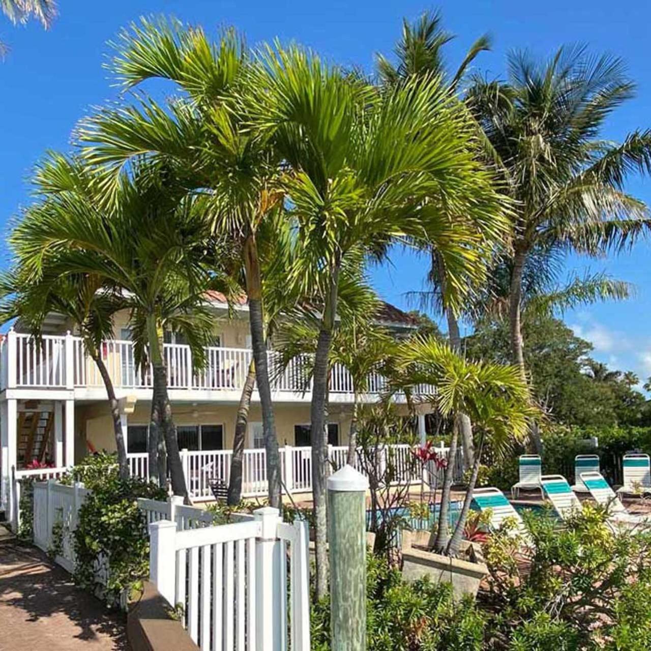 Tortuga Inn Beach Resort Unit #229 布雷登顿海滩 外观 照片