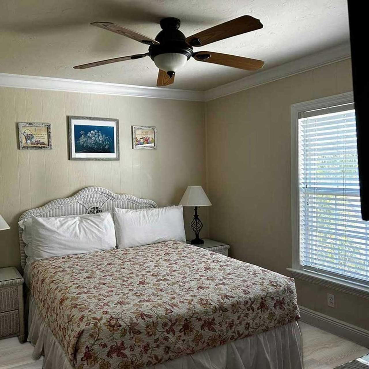 Tortuga Inn Beach Resort Unit #229 布雷登顿海滩 外观 照片